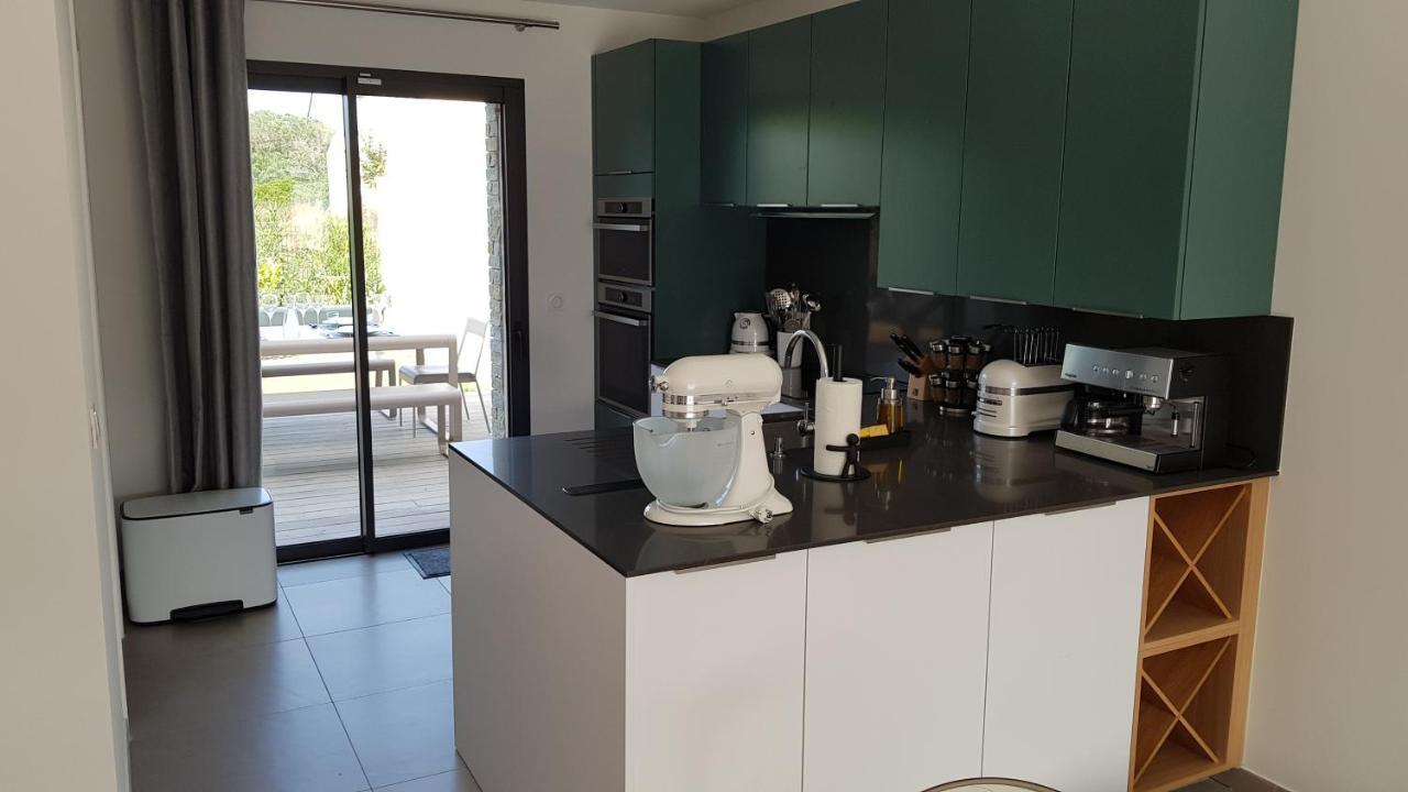 Villa Home Holiday A Cala Rossa Lecci Exterior foto